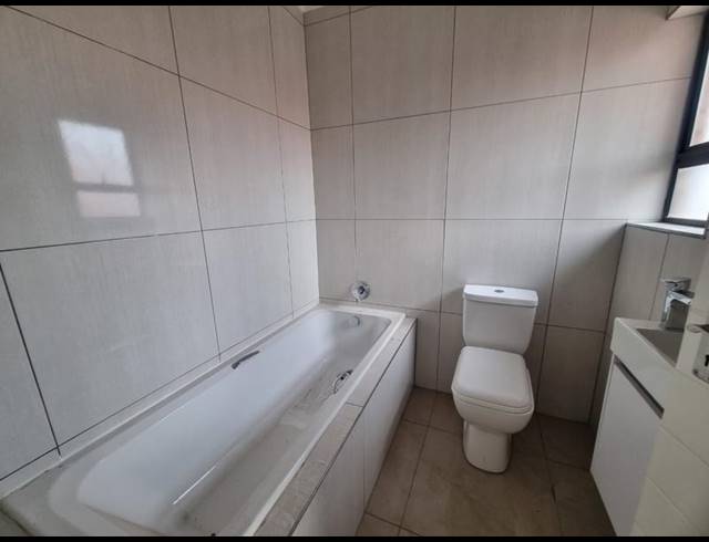 2 BEDROOM TOWNHOUSE FOR SALE IN ELANDSHAVEN